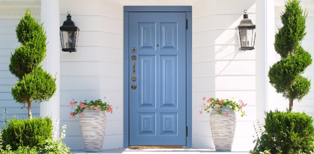 Чем можно покрасить входную дверь